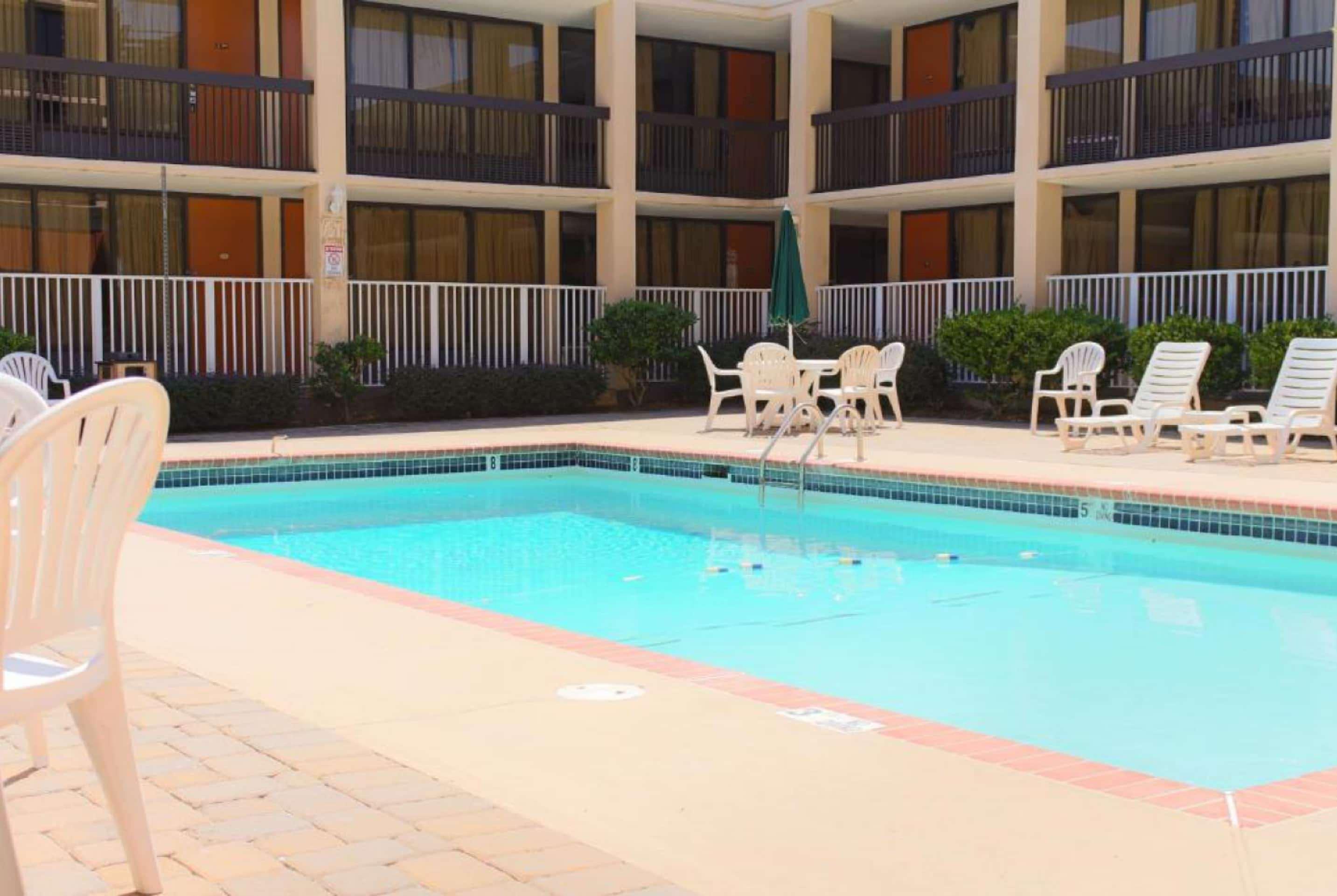 Hotel Wyndham Garden Atlanta Airport à College Park Extérieur photo