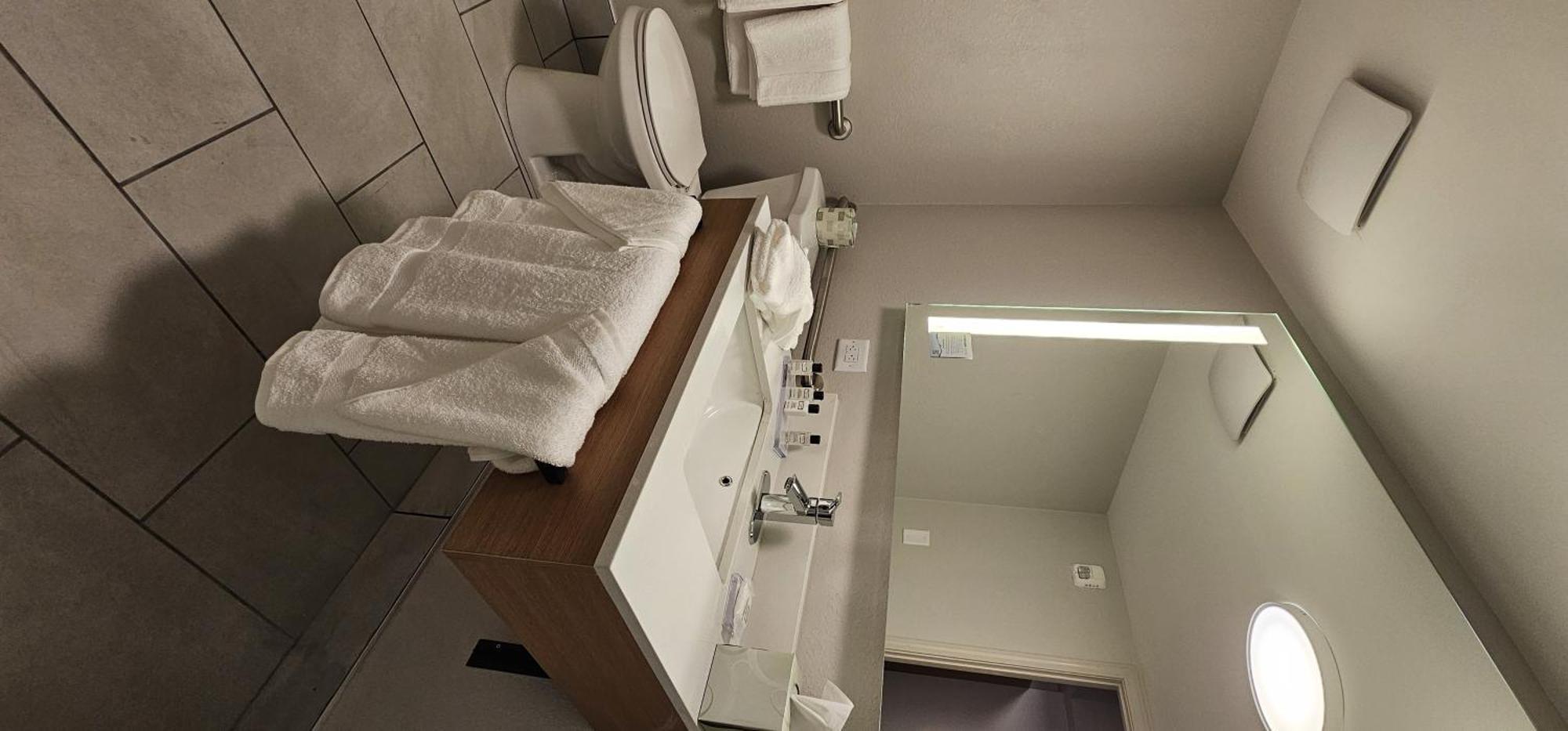 Hotel Wyndham Garden Atlanta Airport à College Park Extérieur photo