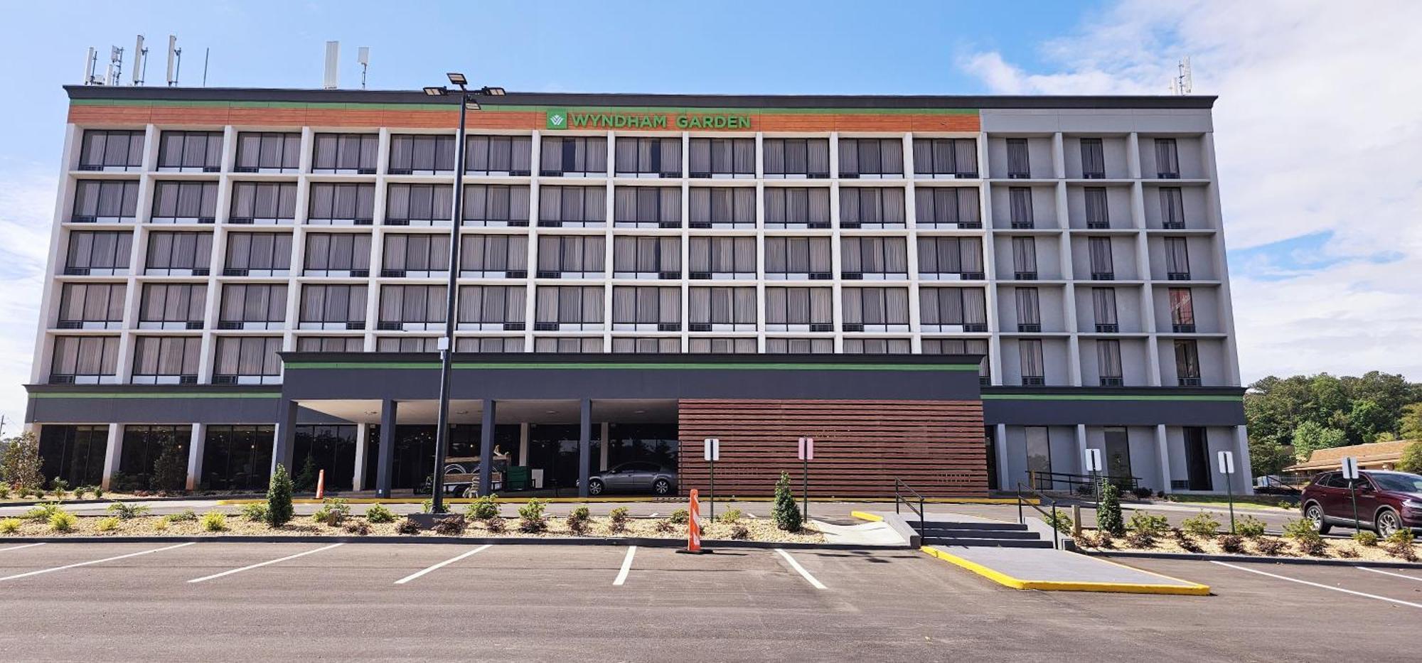Hotel Wyndham Garden Atlanta Airport à College Park Extérieur photo