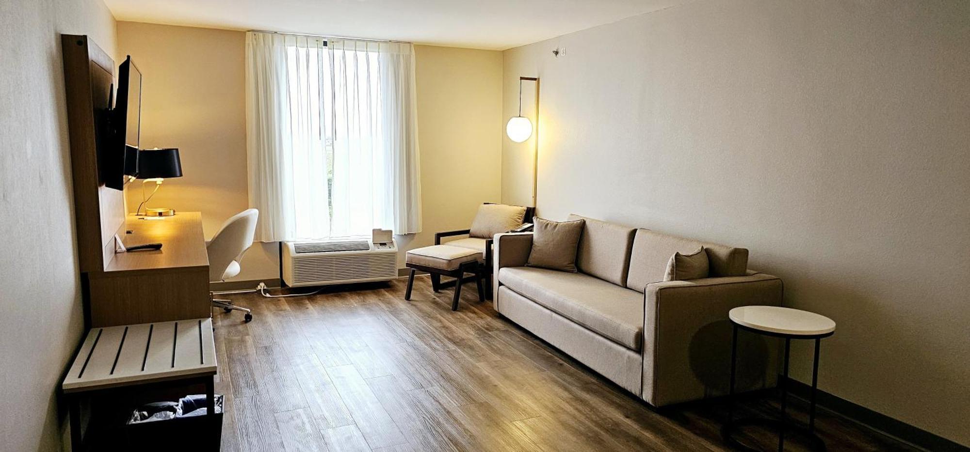 Hotel Wyndham Garden Atlanta Airport à College Park Extérieur photo