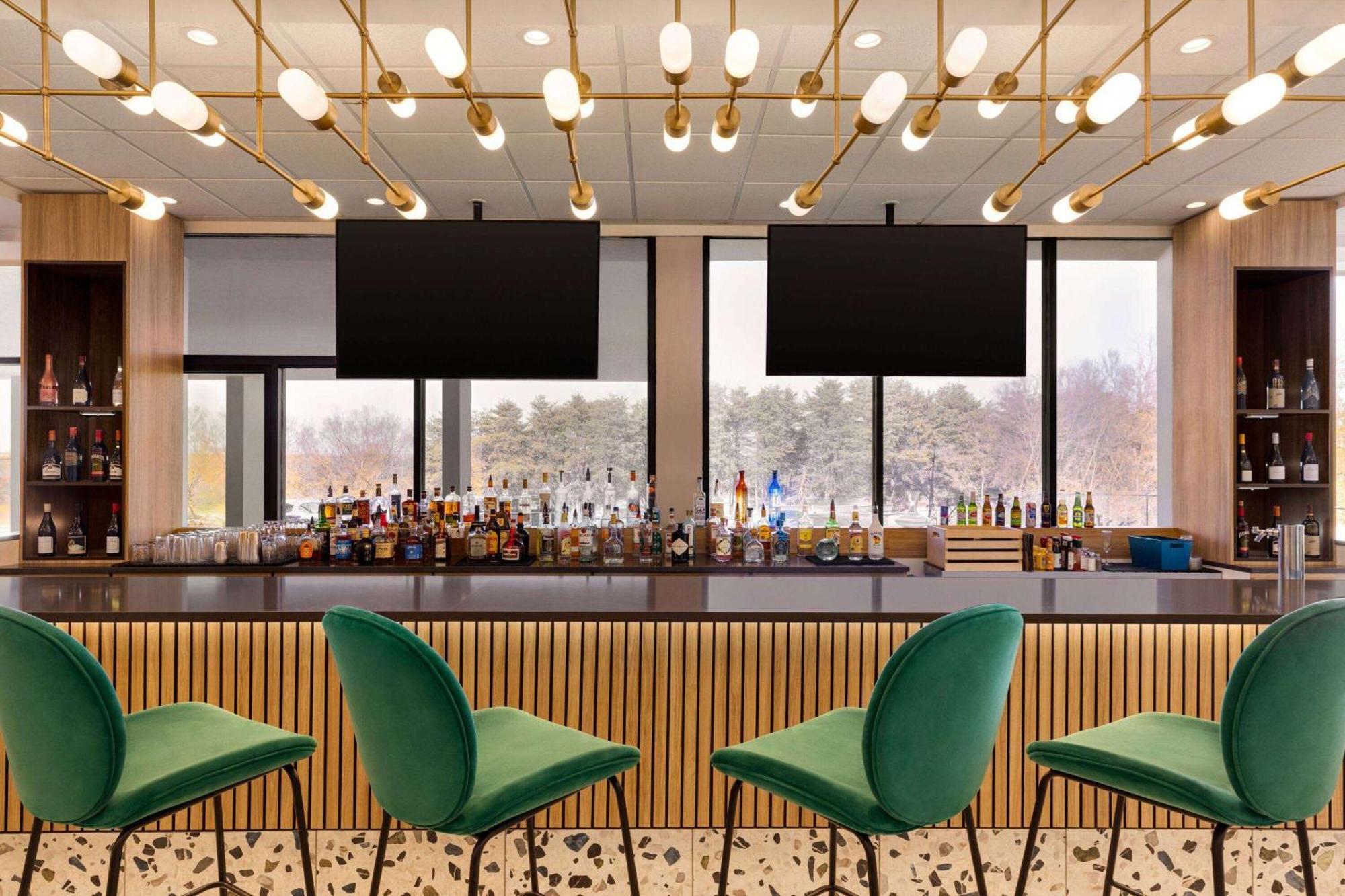 Hotel Wyndham Garden Atlanta Airport à College Park Extérieur photo