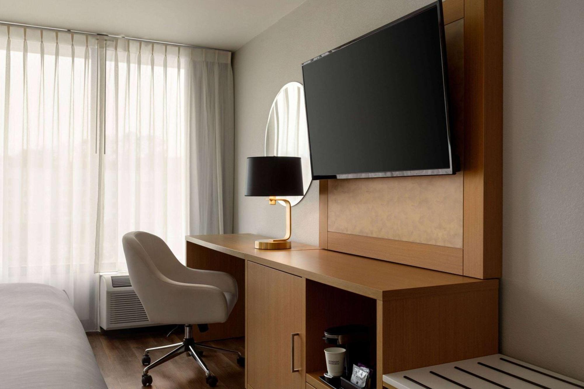 Hotel Wyndham Garden Atlanta Airport à College Park Extérieur photo